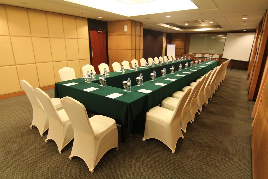 Grand Suka Hotel Pekanbaru Luaran gambar