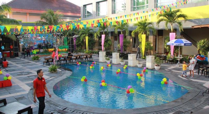 Grand Suka Hotel Pekanbaru Luaran gambar