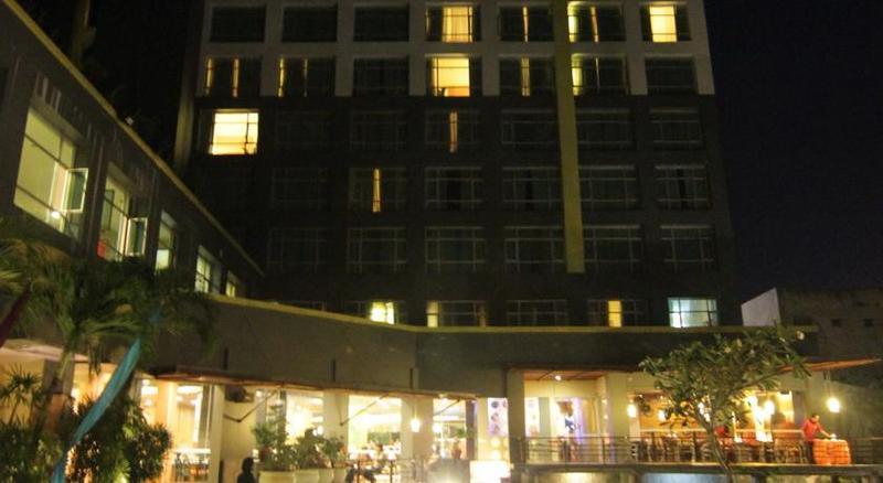 Grand Suka Hotel Pekanbaru Luaran gambar