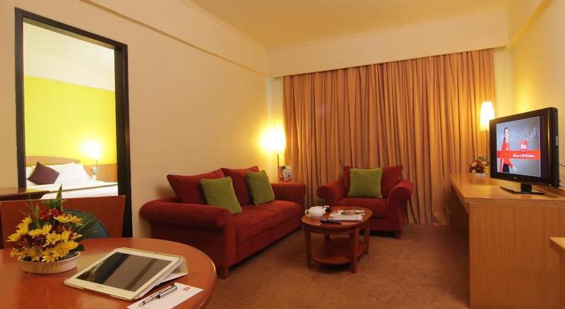 Grand Suka Hotel Pekanbaru Luaran gambar
