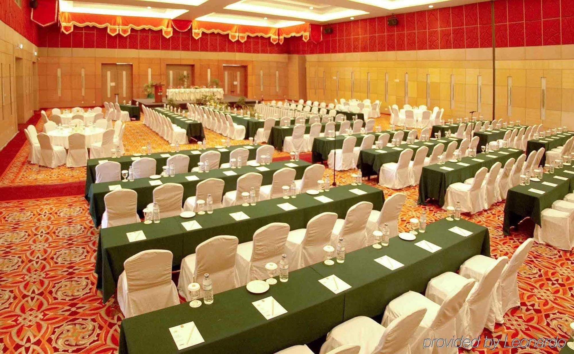 Grand Suka Hotel Pekanbaru Luaran gambar