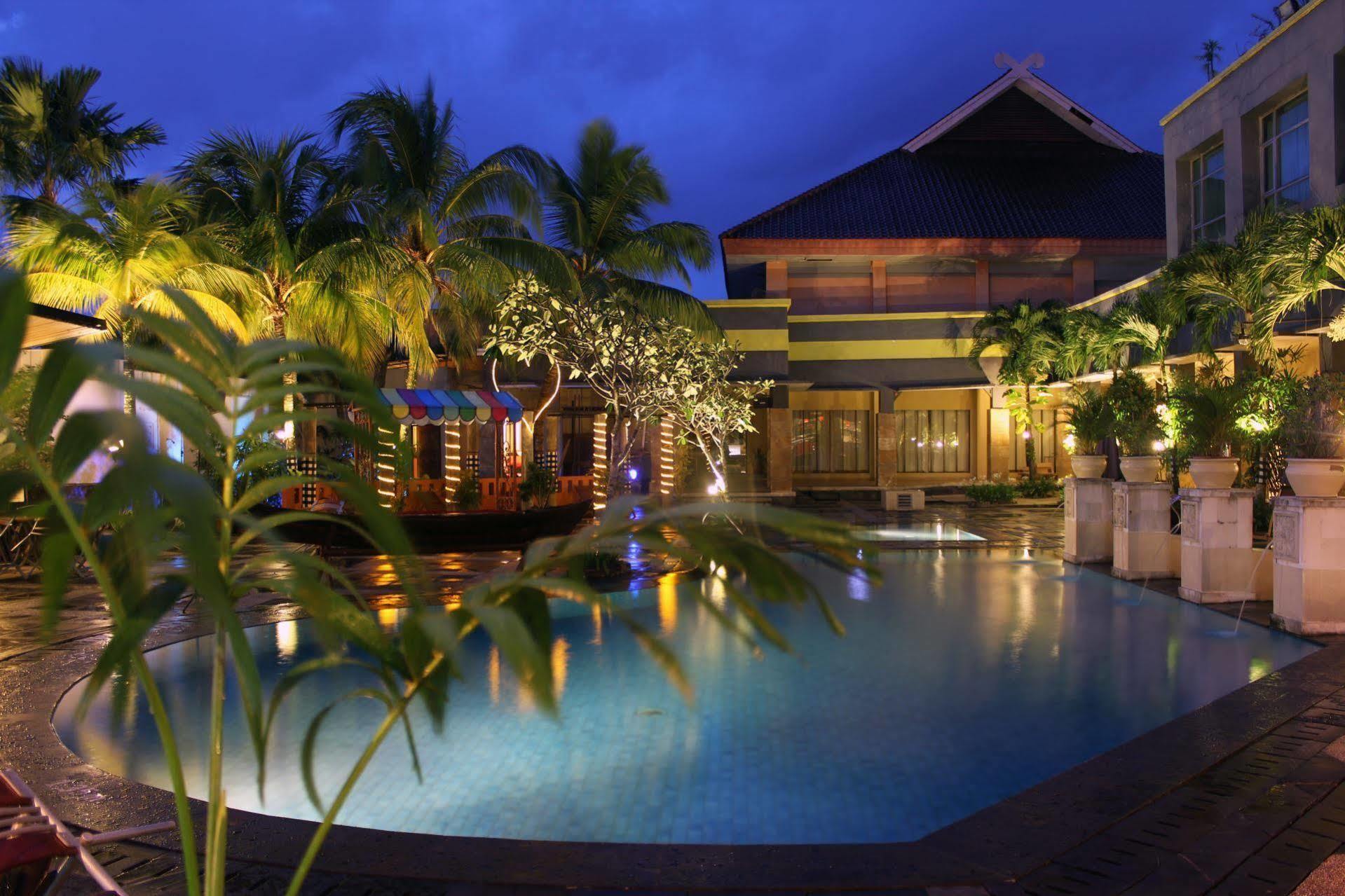 Grand Suka Hotel Pekanbaru Luaran gambar