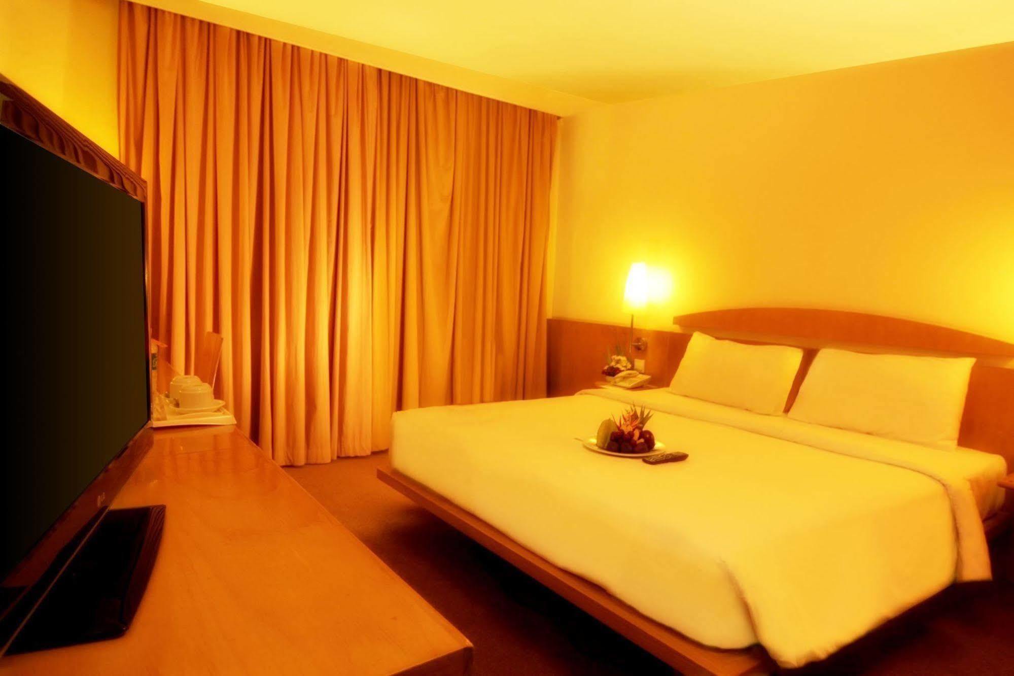 Grand Suka Hotel Pekanbaru Luaran gambar