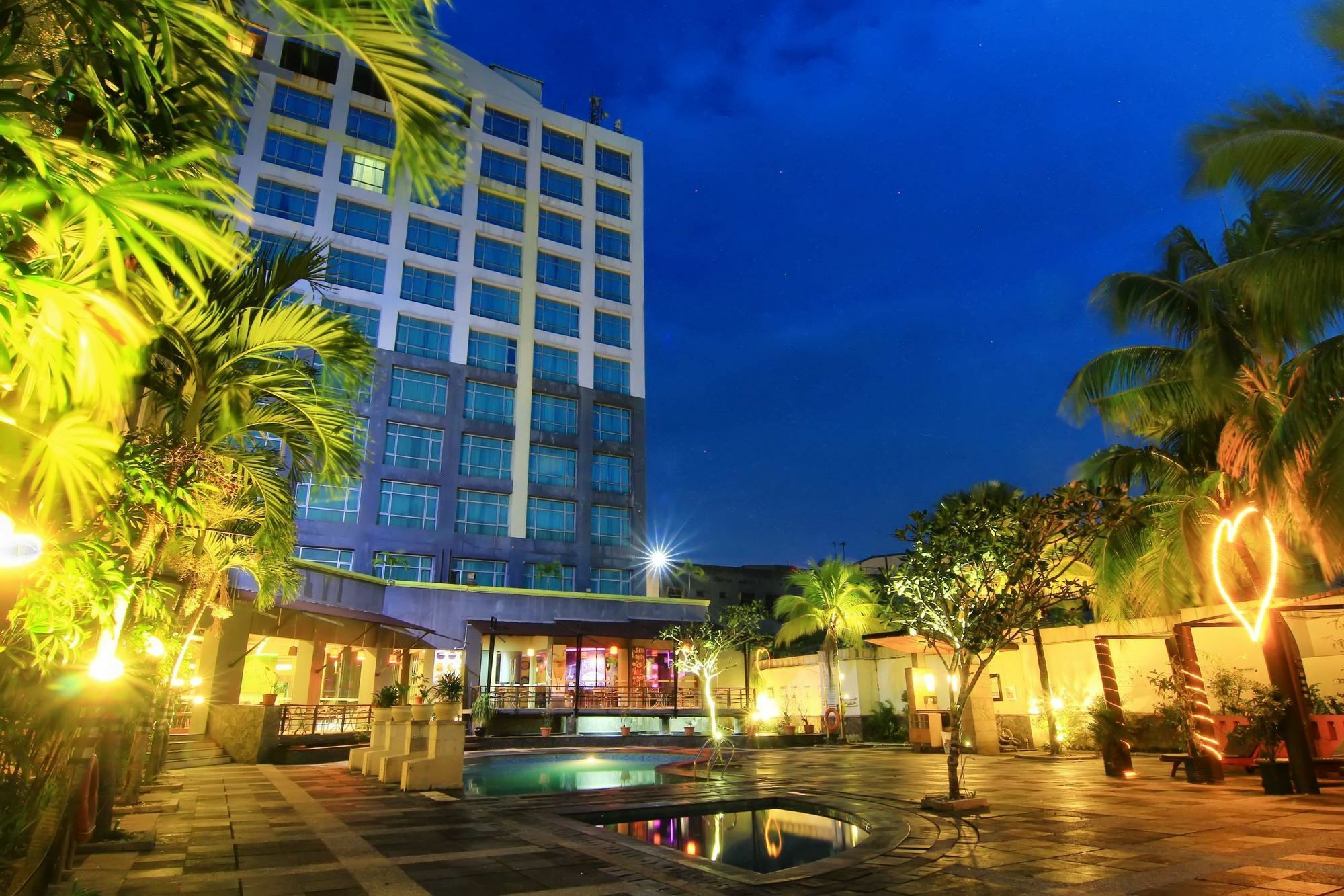 Grand Suka Hotel Pekanbaru Luaran gambar